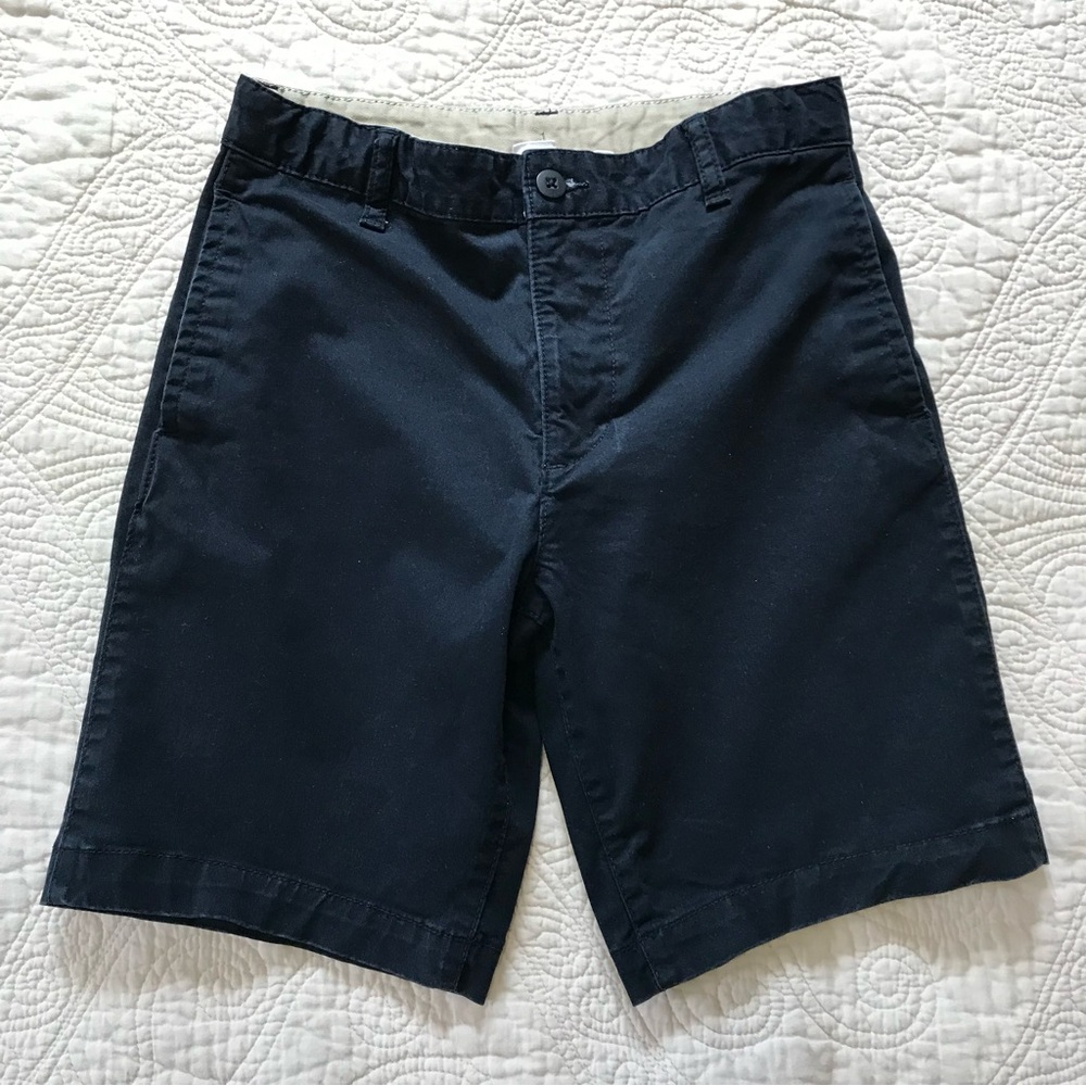 Like new Gap cotton Bermuda shorts preppy straight fit size 18